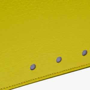 tusk-376-ascot-pebble-grain-leather-snap-over-wallet-lime-detail-01 - LIME