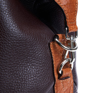 tusk 9920 pebblegrain leather everyday duffel bag chocolate detail 02 - DARK CHOCOLATE