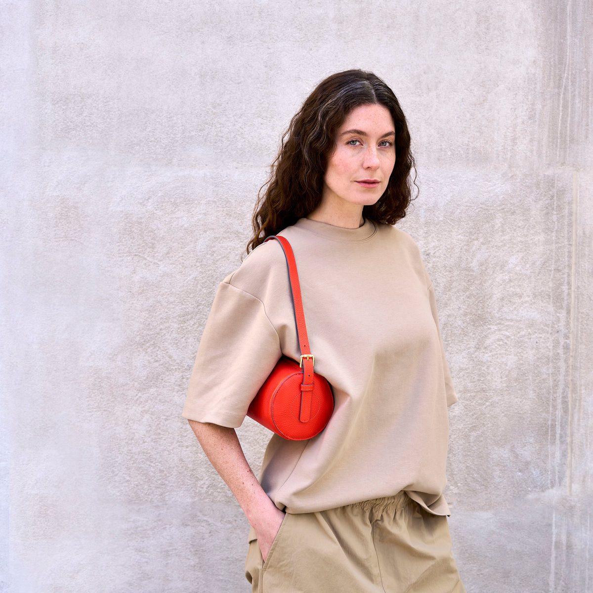 tusk 9944 italian pebblegrain leather barrel bag  orange model 05 - ORANGE