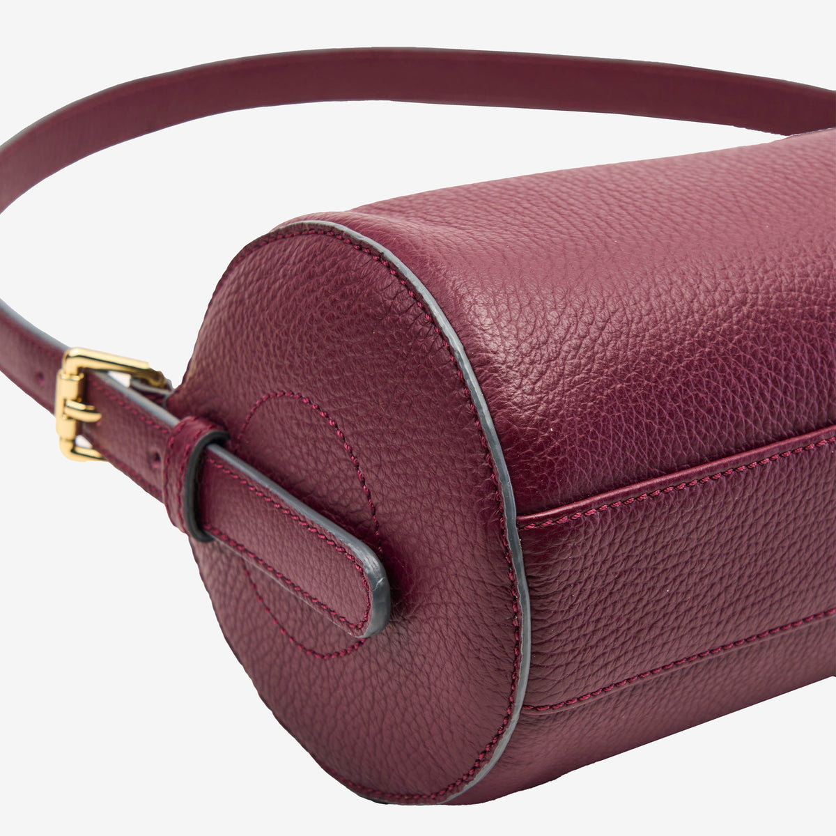 tusk 9944 italian pebblegrain leather barrel bag oxblood detail 02 - OXBLOOD