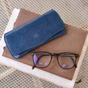 20 of 22: Siam | Flap-Over Eyeglass Case-Tusk