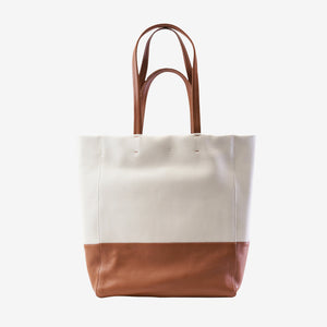 1 of 5: ASCOT AMELIE TOTE-Tusk