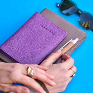 tusk 128 unisex pebble grain leather passport wallet purple model 01 - PURPLE