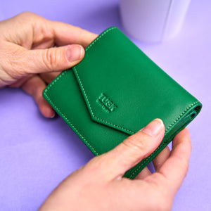 tusk 435 joy leather gusseted french wallet emerald model 01 - EMERALD