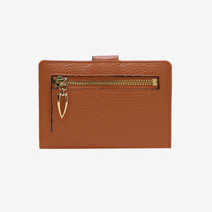 Tusk Ascot 465 Toast pebble-grain leather slim wallet, back view with gold zipper and pull - TOAST
