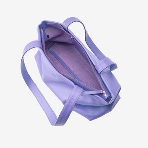 Open lavender leather tote with zipper closure and interior pocket - LAVENDER
