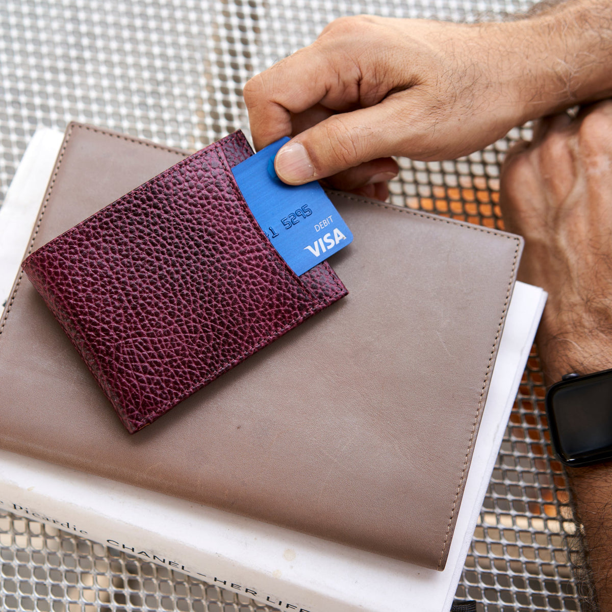 tusk 108 leather billfold with slide pocket burgundy model 02 - BURGUNDY